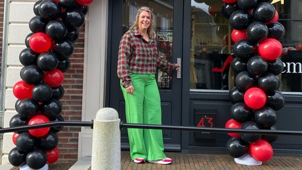 Pour Femmes Gennep Cindy Valks