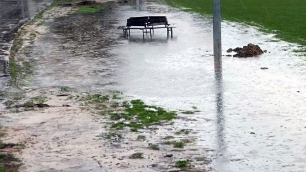 Wateroverlast treft sportverenigingen Extreme regen
