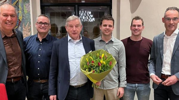Rob Peperzak officieel beëdigd als wethouder
