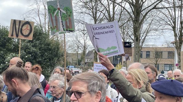 Massaal protest tegen plannen Reichswald (Foto Marcel Tromp) (4)
