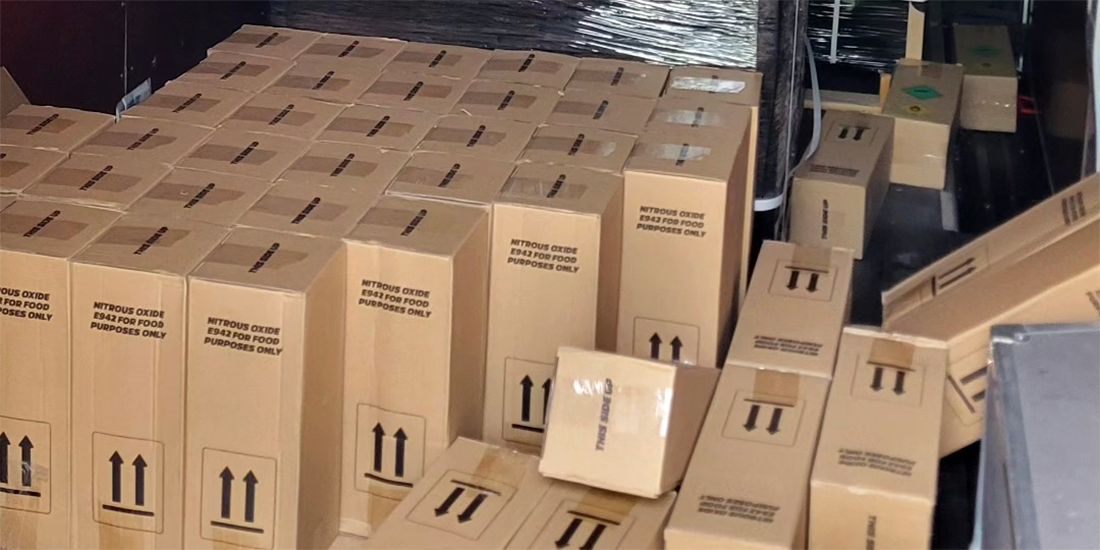 Busje met lachgas onderschept