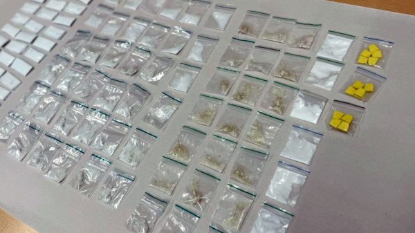 Een man is donderdag 10 juli in Gennep gearresteerd met een aanzienlijke hoeveelheid drugs in zijn onderbroek (1)