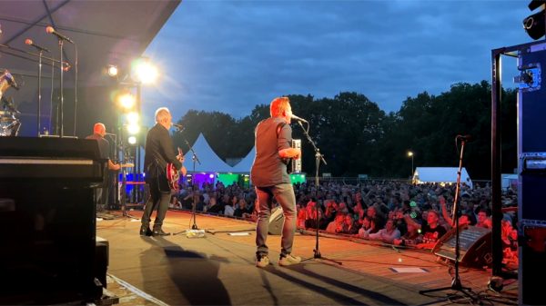 Rowwen Hèze viert jubileum groots Maniefest 2026