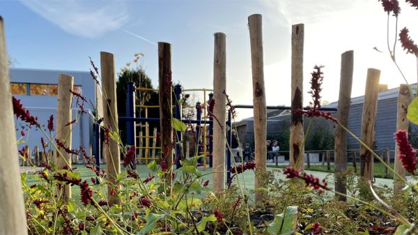 GroenBlauw schoolplein geopend in Heijen