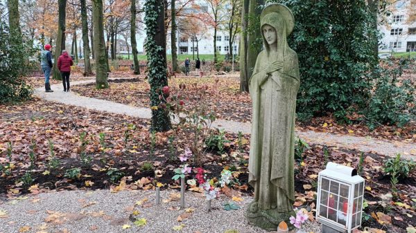 Memento krijgt een plek in de tuin van Proteion Libermannhof in Gennep (4)