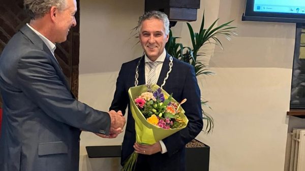 Herbenoeming burgemeester Hans Teunissen