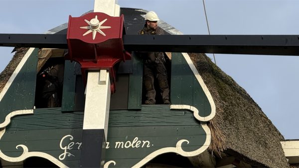 Monumentale molen draait weer in Heijen Gerarda molen